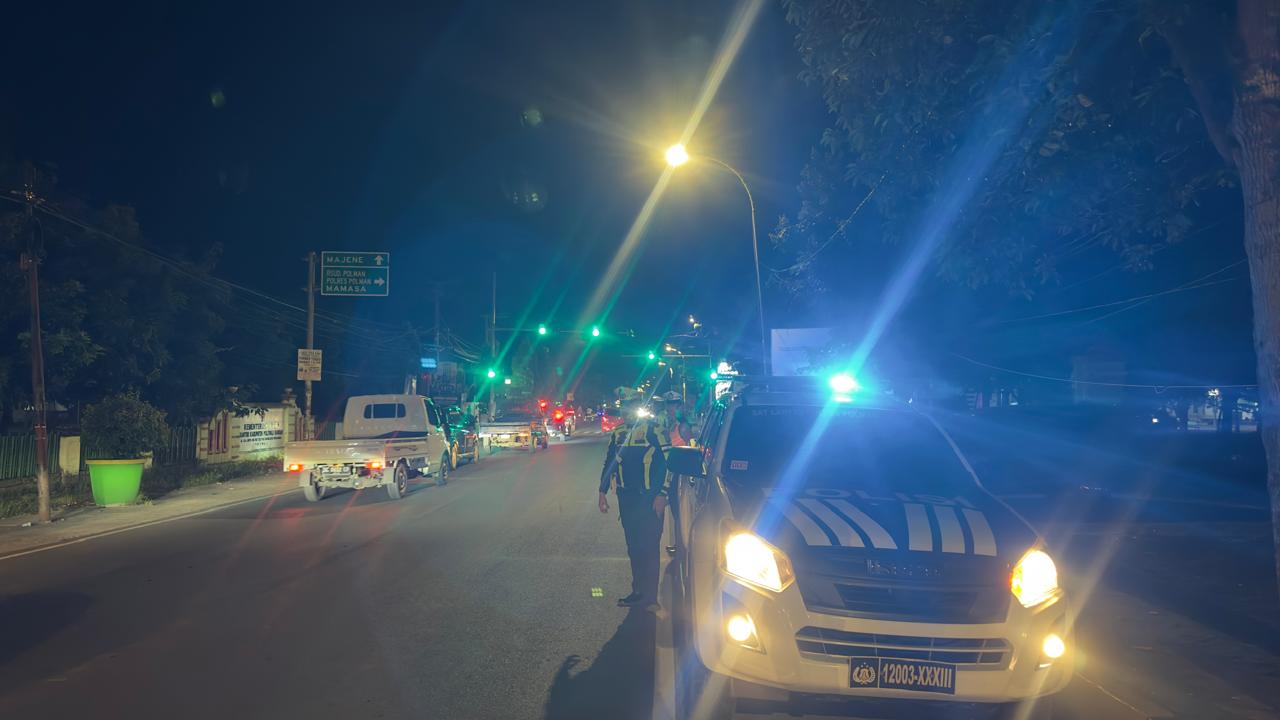 Satlantas Polres Polman Intensifkan Blue Light Patrol, Jaga Keamanan dan Cegah Balap Liar
